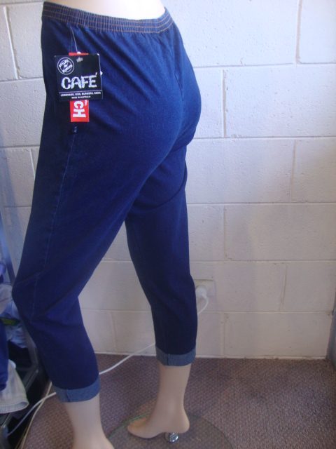 Cafe 7/8 Jeans with a cuff