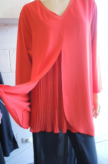 LS Collection Pleat Front Top