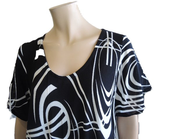 Black & White Crinkle Rayon Dress