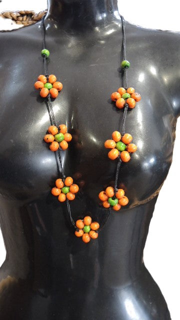 Wooden Daisy Necklace