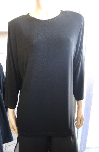 Peer Gynt 3/4 Sleeve Classic Neck Top.