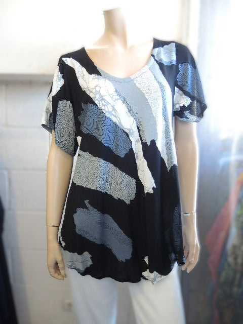 Crinkle Rayon Top (Fits up to a size 18)