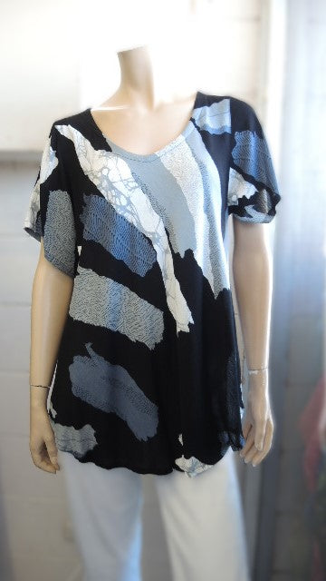 Crinkle Rayon Top (Fits up to a size 18)