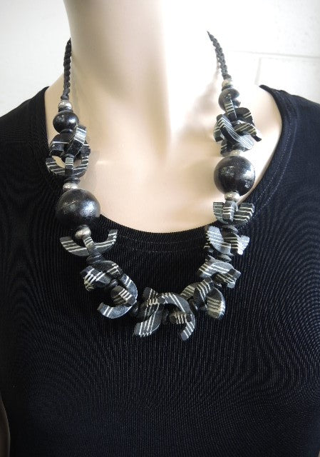 Black and White Necklace