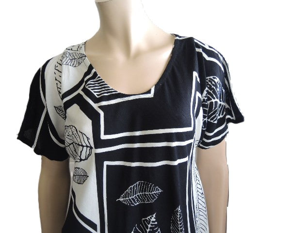 Black & White Crinkle Rayon Top